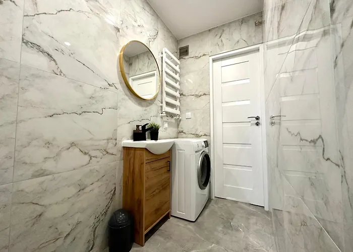 Mmrent Moonlight * グダニスク