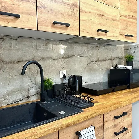 Mmrent Moonlight בית אירוח גדנסק